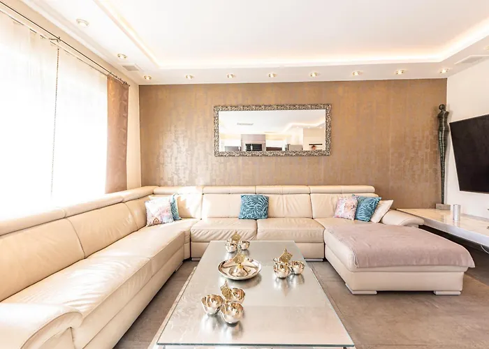 Apartamento Family & Luxury By Jr Viena
