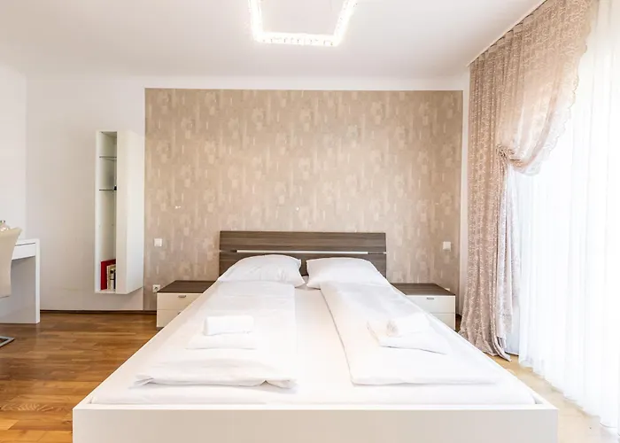 Apartamento Family & Luxury By Jr Viena